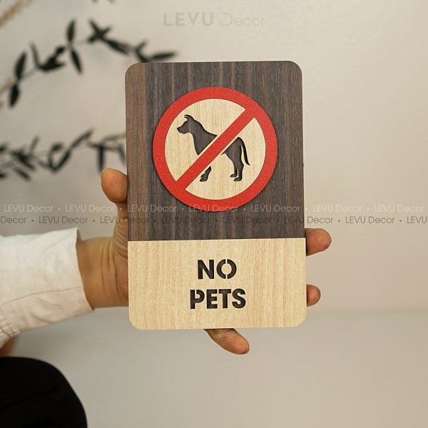 no pets sign wooden 8